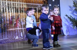 Zdjęcie: Dzień Babci przedszkole miejskie (12).jpg