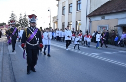 Zdjęcie: Droga krzyżowa ulicami Sieniawy (18).jpg