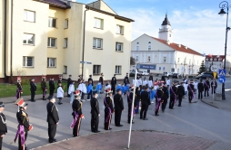 Zdjęcie: Droga krzyżowa ulicami Sieniawy (100).jpg