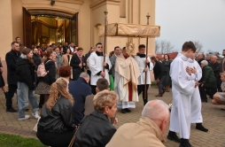 Zdjęcie: Procesja rezurekcyjna i eucharystia 2024 (2).jpg