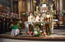 Zdjęcie: Procesja rezurekcyjna i eucharystia 2024 (61).jpg