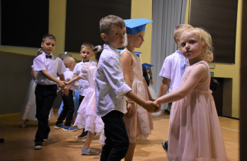 Zdjęcie: pożegnanie przedszkolaków
