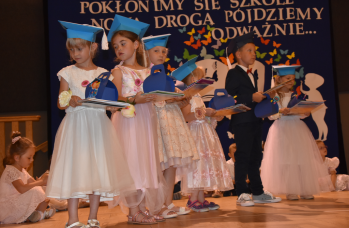 Zdjęcie: pożegnanie przedszkolaków