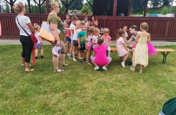 Zdjęcie: piknik na stadionie