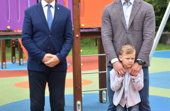 Zdjęcie: plac zabaw i siłownia