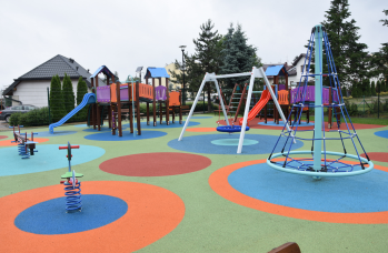 Zdjęcie: plac zabaw i siłownia
