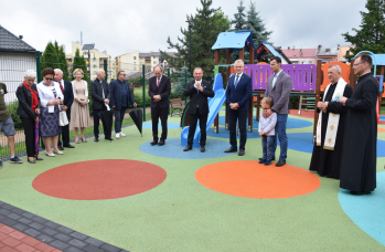 Zdjęcie: plac zabaw i siłownia