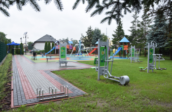 Zdjęcie: plac zabaw i siłownia