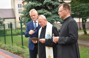 Zdjęcie: plac zabaw i siłownia