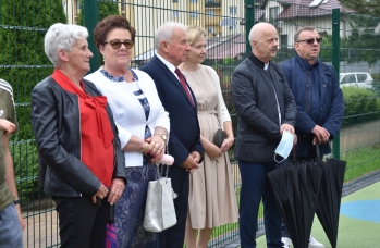 Zdjęcie: plac zabaw i siłownia