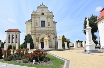 Zdjęcie: Kościół pw. Wniebowzięcia NMP w Sieniawie