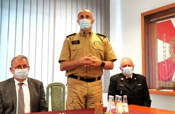 Zdjęcie: Podpisanie umów w ramach programu "Mały Strażak"