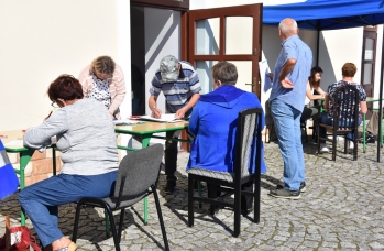 Zdjęcie: Mobilny Punkt Szczepień w Sieniawie