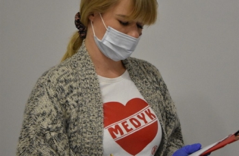 Zdjęcie: Mobilny Punkt Szczepień i punkt spisowy w Sieniawie