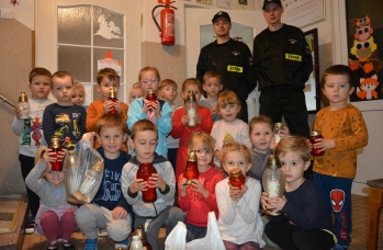 Zdjęcie: "Światełko pamięci do Łyczakowa"