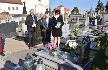 Zdjęcie: Pamiętamy o zmarłych