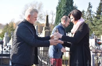 Zdjęcie: Pamiętamy o zmarłych