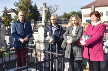 Zdjęcie: Pamiętamy o zmarłych