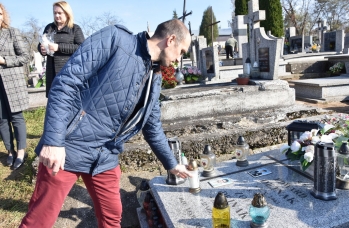 Zdjęcie: Pamiętamy o zmarłych