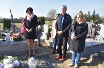 Zdjęcie: Pamiętamy o zmarłych