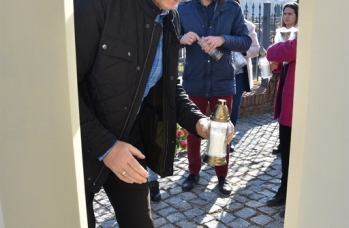 Zdjęcie: Pamiętamy o zmarłych