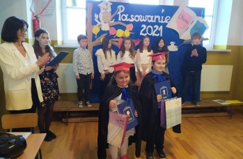 Zdjęcie: Pasowanie na ucznia w Rudce