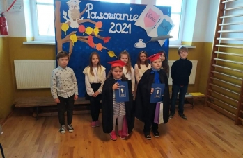 Zdjęcie: Pasowanie na ucznia w Rudce