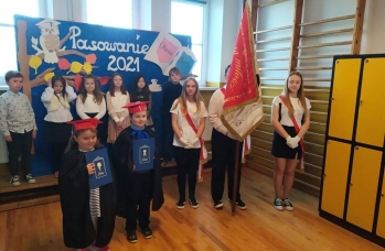 Zdjęcie: Pasowanie na ucznia w Rudce