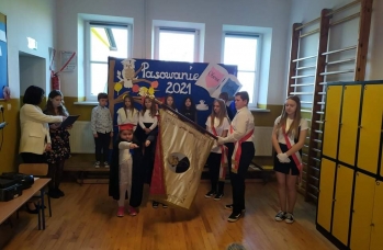 Zdjęcie: Pasowanie na ucznia w Rudce