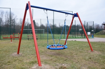 Zdjęcie: Nowe urządzenia na placach zabaw