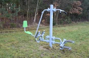 Zdjęcie: Nowe urządzenia na placach zabaw