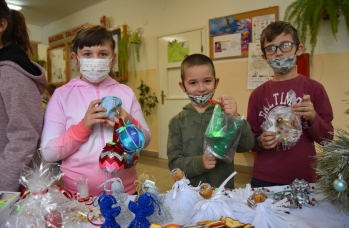 Zdjęcie: Kiermasz świąteczny SP Sieniawa (4).jpg