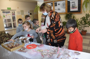 Zdjęcie: Kiermasz świąteczny SP Sieniawa (19).jpg