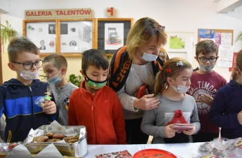 Zdjęcie: Kiermasz świąteczny SP Sieniawa (23).jpg