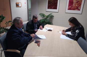 Zdjęcie: podpisanie umowy (3).jpg