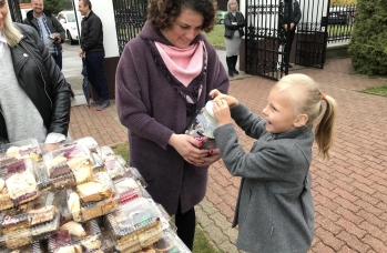 Zdjęcie: kiermasz ciast (9).jpg
