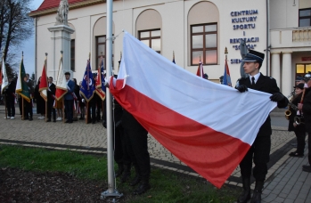 Zdjęcie: podniesienie flagi