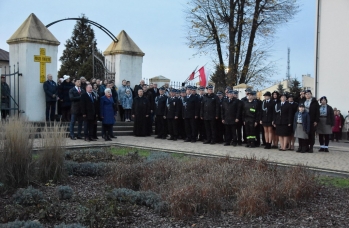 Zdjęcie: podniesienie flagi