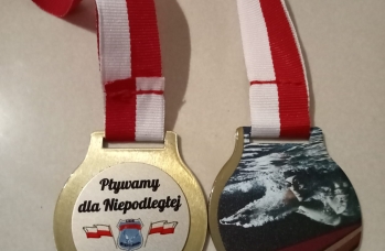 Zdjęcie: pływali dla Niepodległej (5).jpg