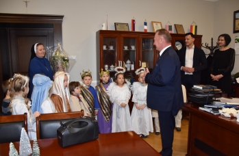 Zdjęcie: kolędowanie u burmistrza (51).jpg