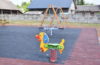 Zdjęcie: plac zabaw Czerwona Wola (4).jpg