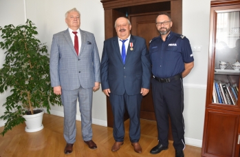 Zdjęcie: Medale MON Jolanta i Mariusz Ożga (18).jpg