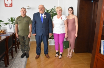 Zdjęcie: Medale MON Jolanta i Mariusz Ożga (22).jpg