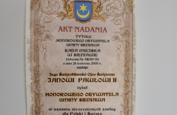Zdjęcie: Akt nadania_Ojciec Święty Jan Paweł II.JPG