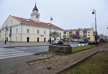 Zdjęcie główne dla: 'Będzie jeszcze piękniej! Trwa budowa pasażu przy hali sportowej z basenem' 