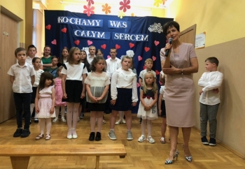 Zdjęcie główne dla: 'Piknik z okazji Dnia Matki i Ojca oraz Dnia Dziecka w Szkole Podstawowej im. prof. K. Sucheckiego w Wylewie' 