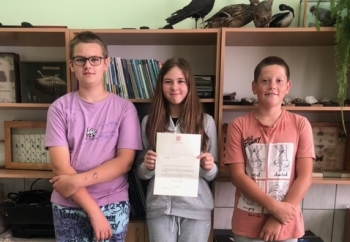 Zdjęcie główne dla: 'List do Królowej. Uczniowie z SP w Wylewie otrzymali odpowiedź' 