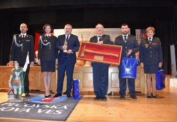 Zdjęcie główne dla: 'Delegacja z Miasta i Gminy Sieniawa na obchodach 120. rocznicy powstania OSP w Pečovskej Novej Vsi' 