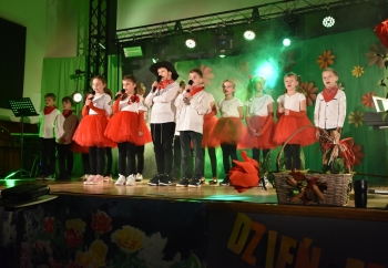 Zdjęcie główne dla: 'Dzień Edukacji Narodowej - tak świętowano w naszych szkołach' 