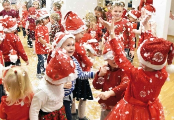 Zdjęcie główne dla: 'Świąteczne wydanie Gminnego Informatora Samorządowego 